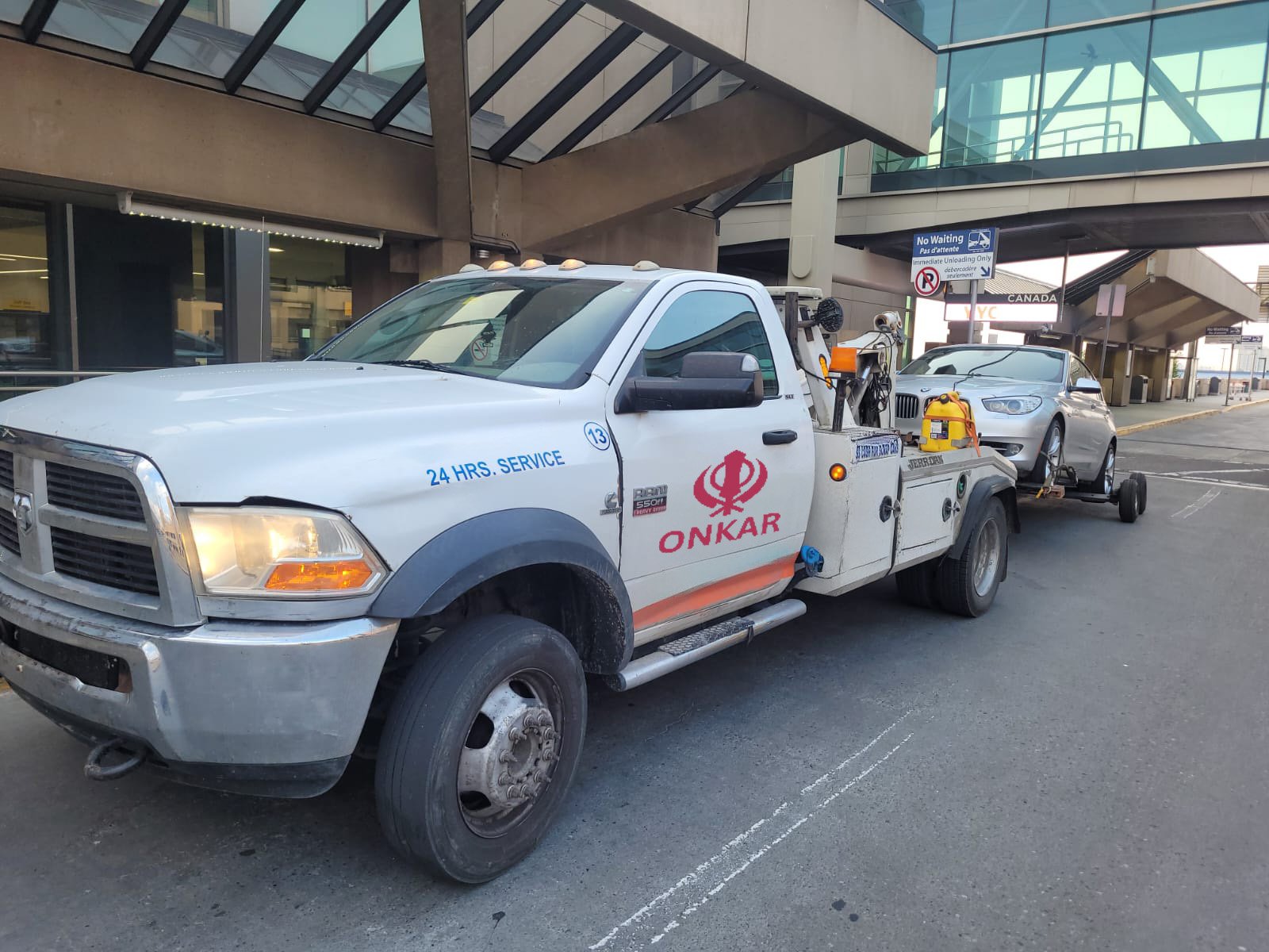 Emergency towing service in Calgary